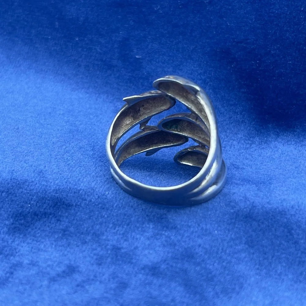 Five Dolphin ring - Picture 3 of 3